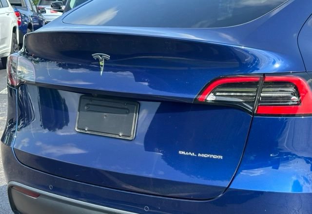 Used 2021 Tesla Model Y Long Range AWD/4WD image 12