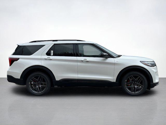 New 2026 Ford Explorer ST-Line image 2