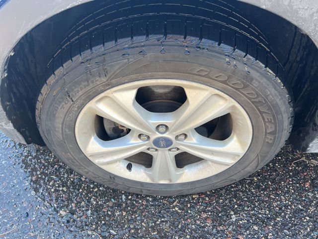 Used 2013 Ford Escape SE w/ Class II Trailer Tow Pkg image 29