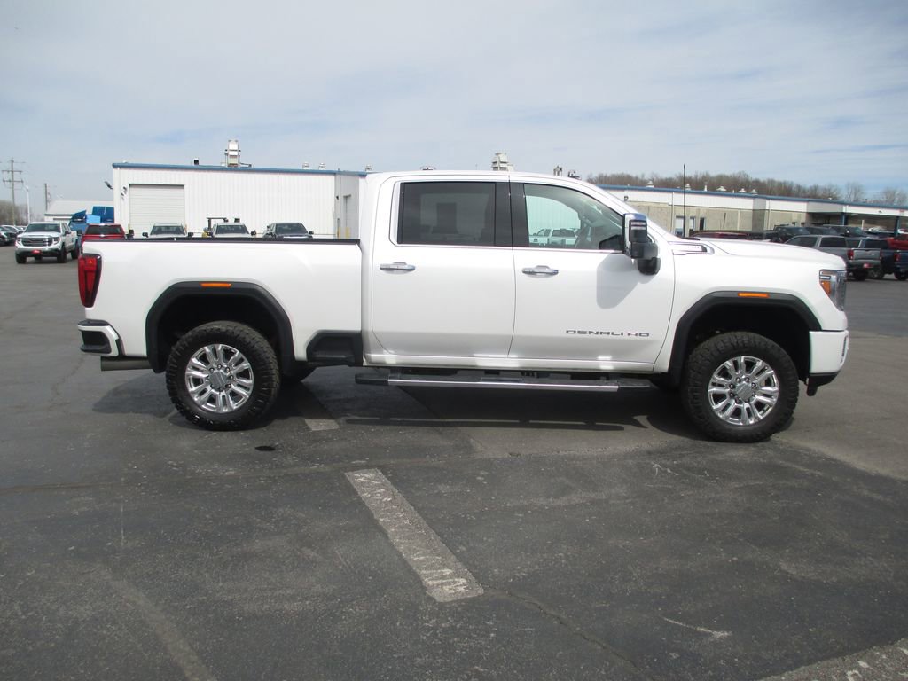 Used 2020 GMC Sierra 3500 Denali w/ Denali Ultimate Package image 3