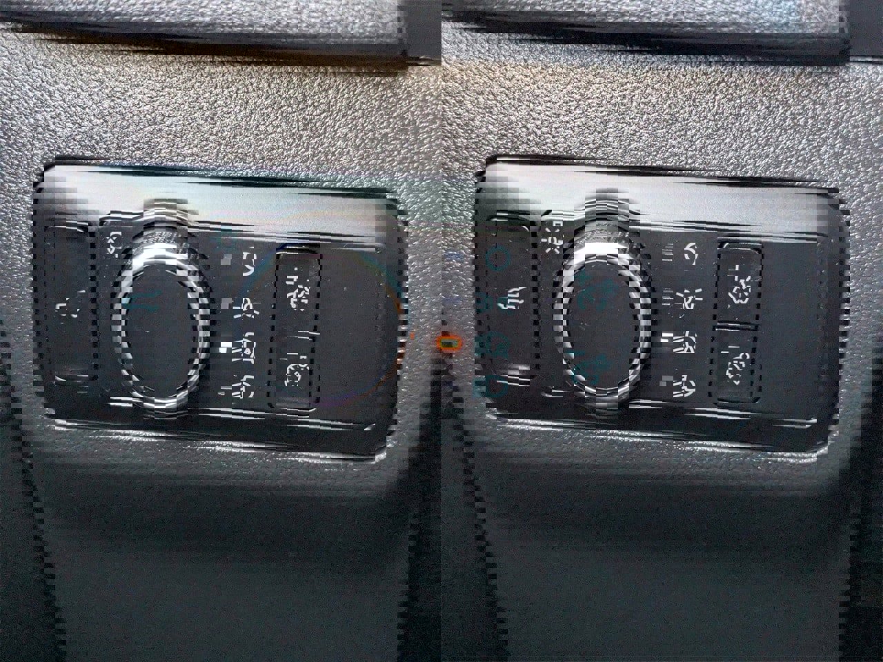 Used 2023 Ford Escape Active w/ Cold Weather Package image 30