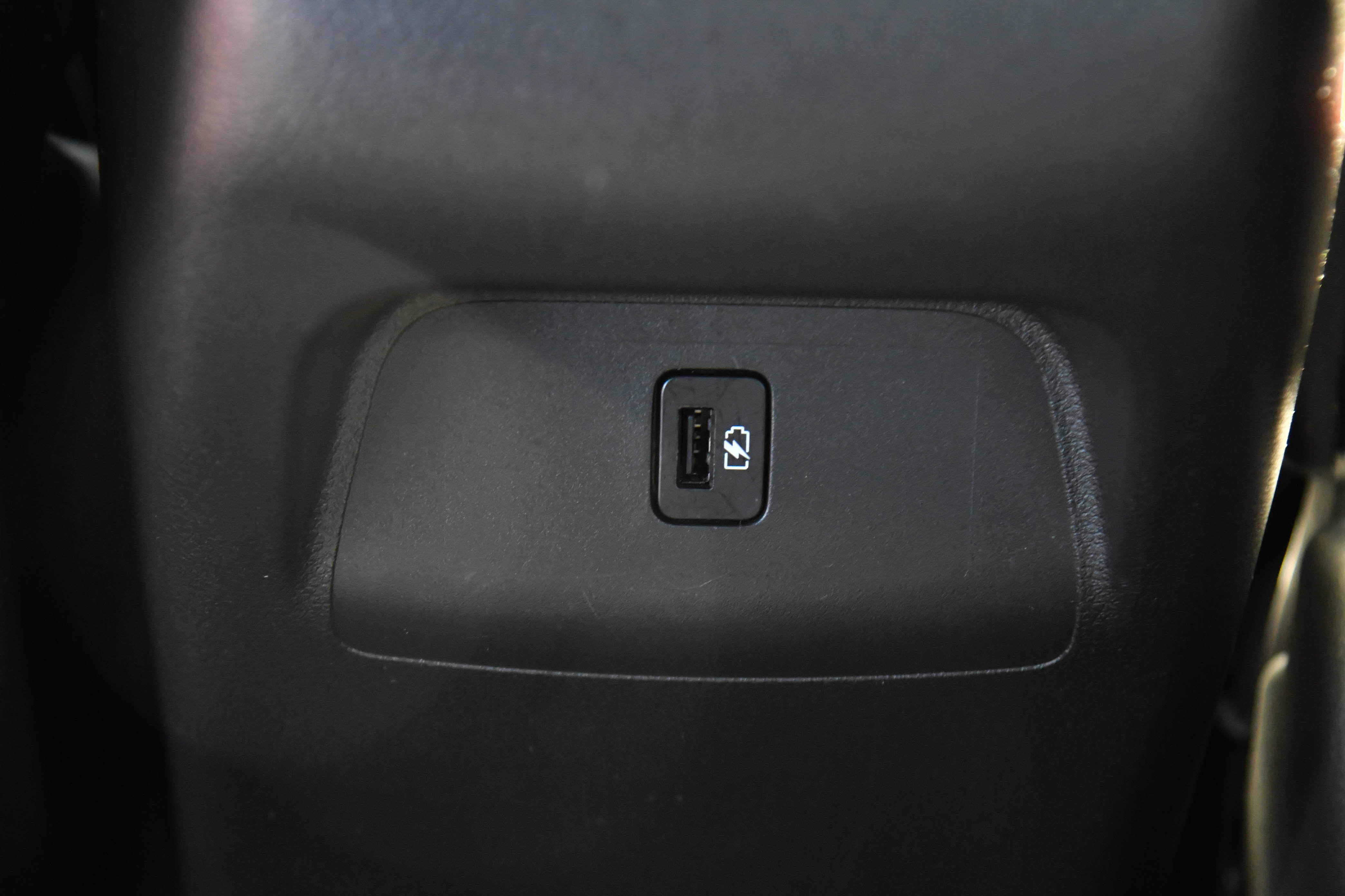 Used 2025 Nissan Sentra SV FWD image 33