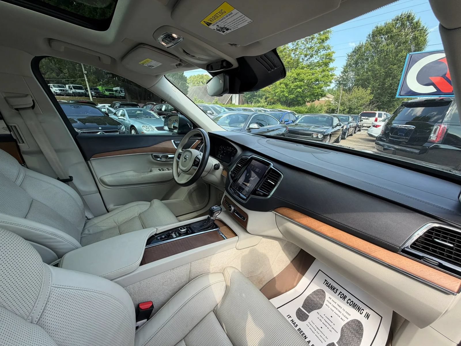 Used 2016 Volvo XC90 T6 Inscription w/ Vision Package AWD/4WD image 38