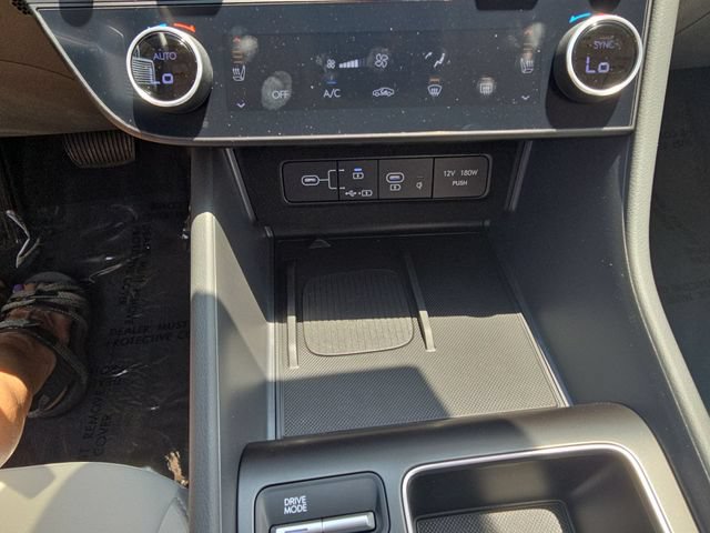 Used 2024 Hyundai Sonata SEL w/ Convenience Package FWD image 18
