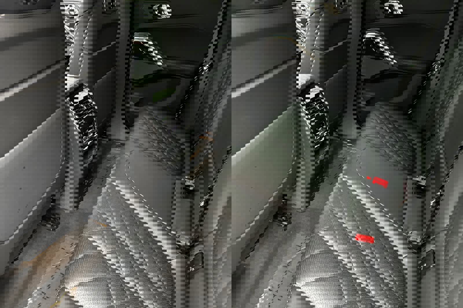 New 2026 BMW X6 xDrive40i image 4