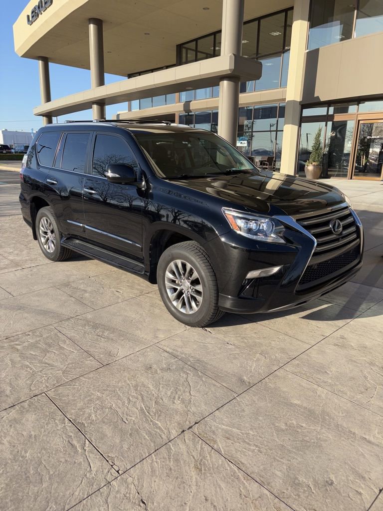 Used 2019 Lexus GX 460 Luxury AWD/4WD image 4