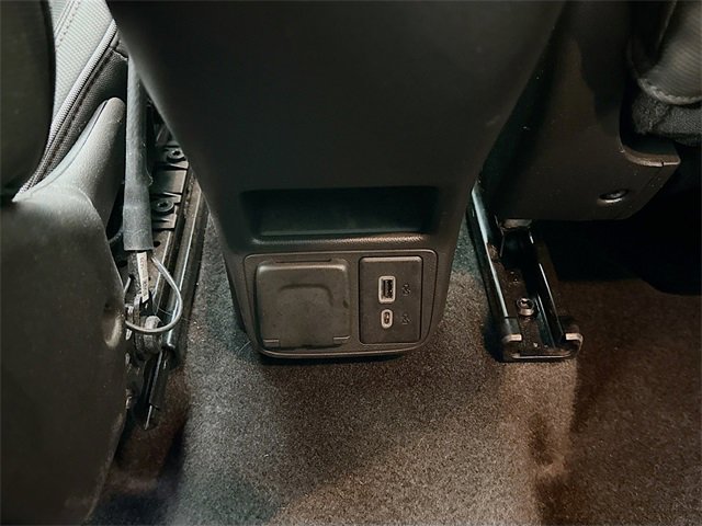 Used 2022 Chevrolet TrailBlazer RS w/ Sun and Liftgate Package image 27