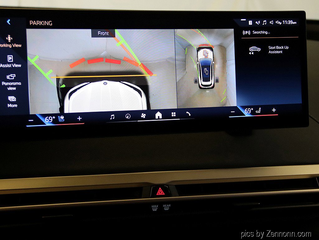 Used 2026 BMW iX xDrive45 w/ Premium Package image 23