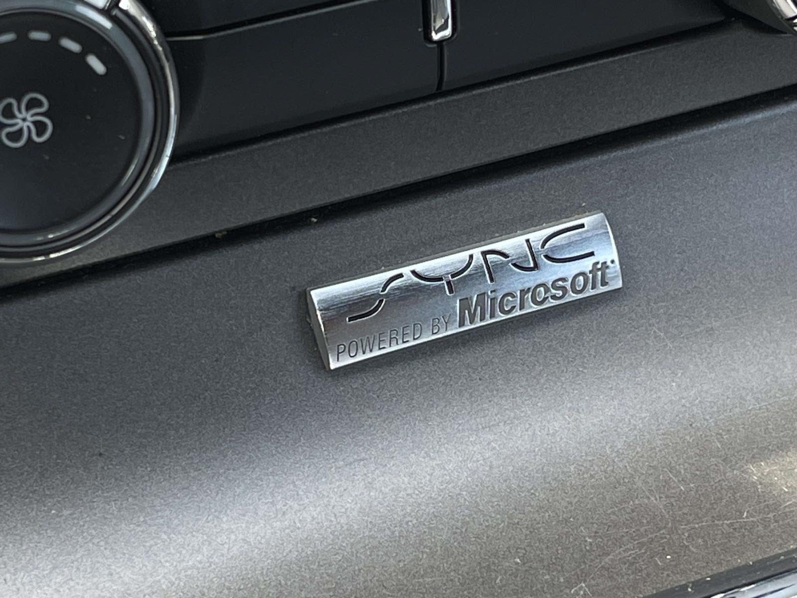 Used 2010 Ford Mustang GT RWD image 26