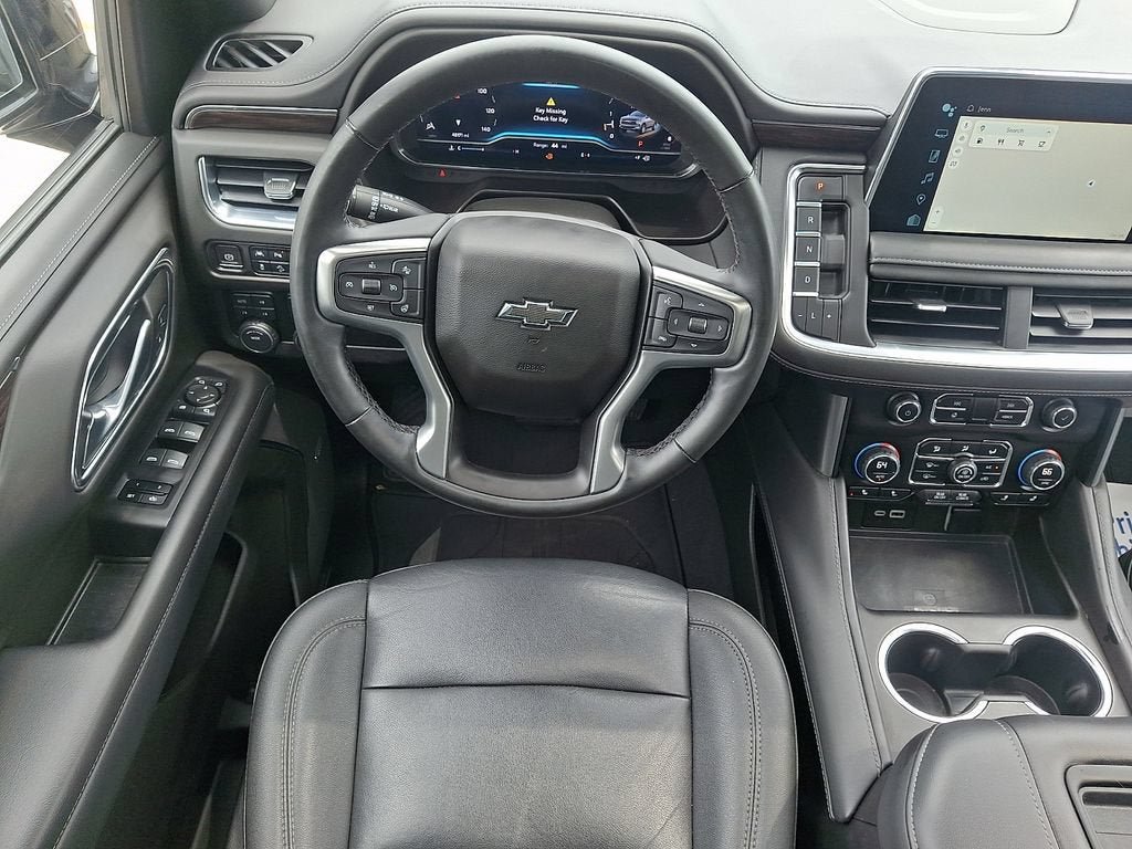 Certified 2023 Chevrolet Tahoe Z71 w/ Luxury Package AWD/4WD image 13