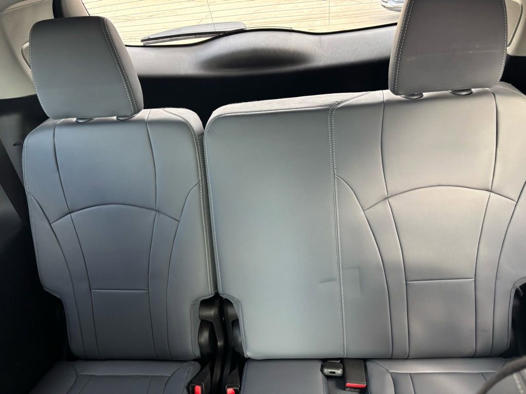 Used 2021 Buick Enclave Essence w/ Sound and Sites Package image 12