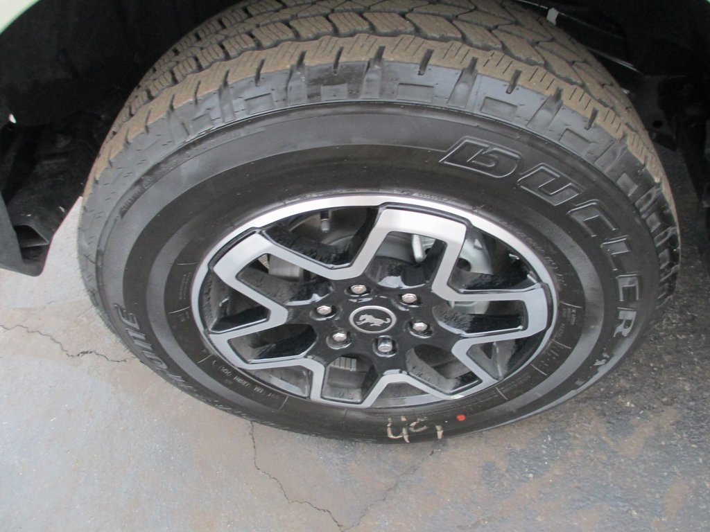 Used 2025 Ford Bronco Outer Banks image 12