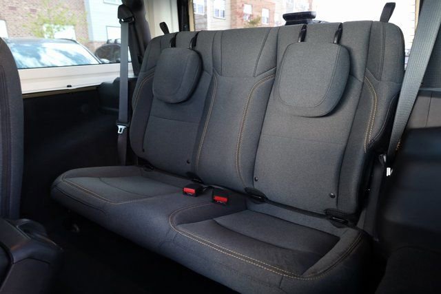 Used 2025 Jeep Wrangler Sport image 20