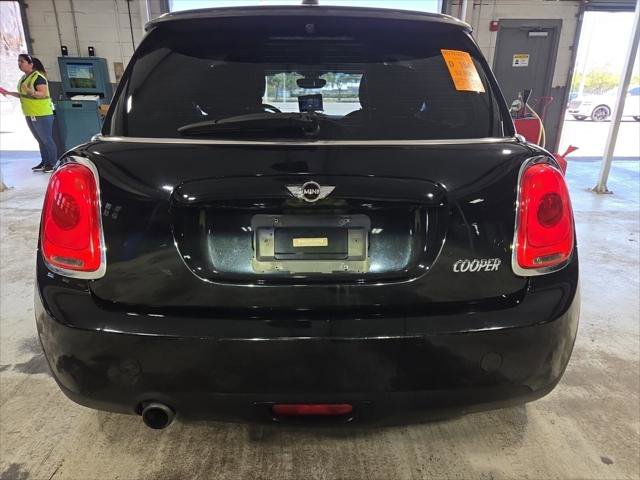 Used 2016 MINI Cooper 2-Door Hardtop FWD image 7