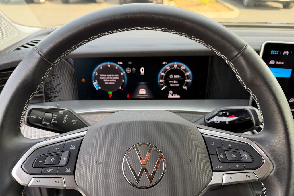 Used 2025 Volkswagen Tiguan S image 14