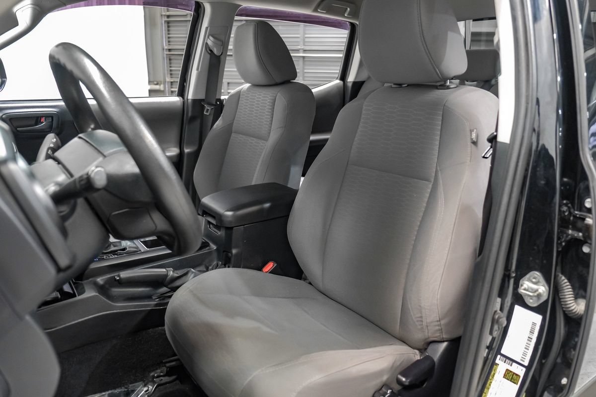 Used 2018 Toyota Tacoma SR w/ SR Convenience Package AWD/4WD image 28