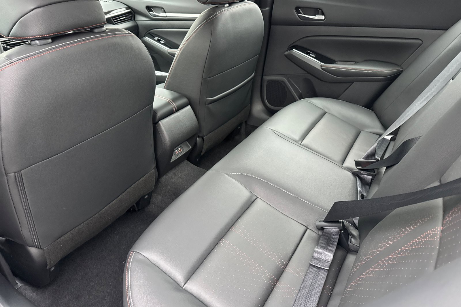 New 2025 Nissan Altima 2.5 SR w/ SR Premium Package image 9