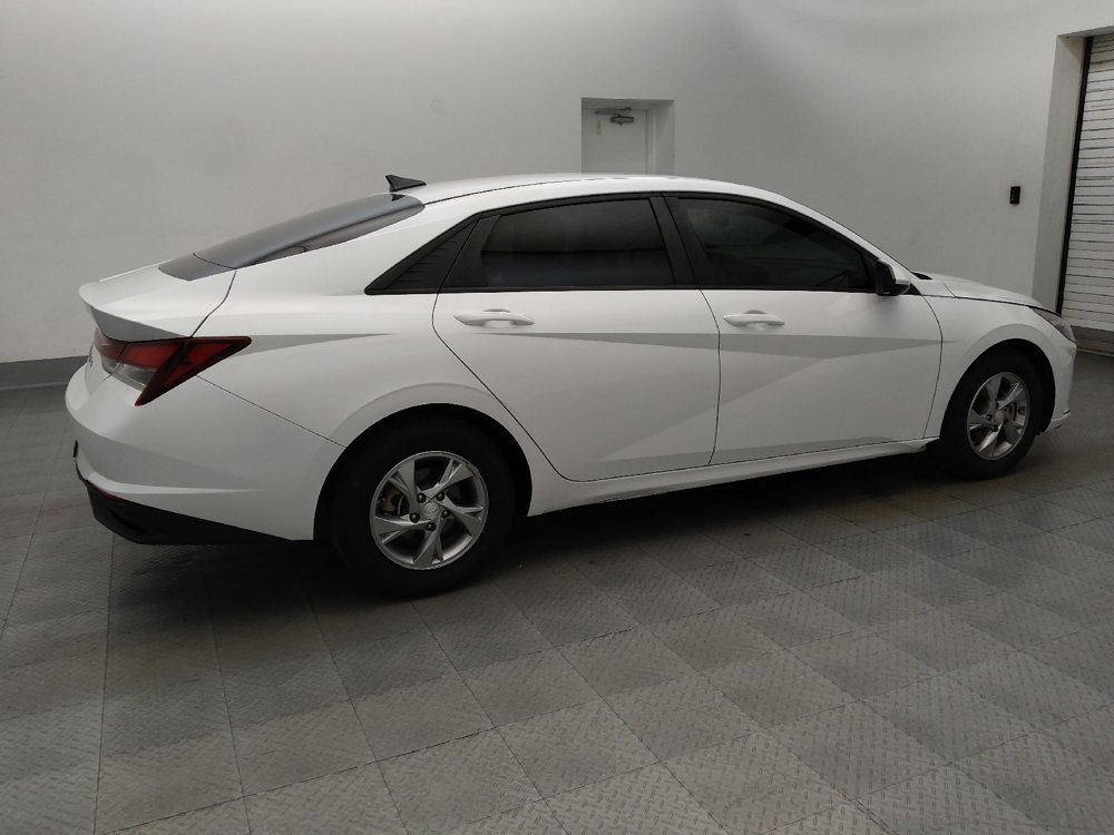 Used 2021 Hyundai Elantra SE FWD image 10