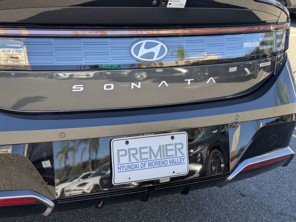 New 2025 Hyundai Sonata Limited image 31