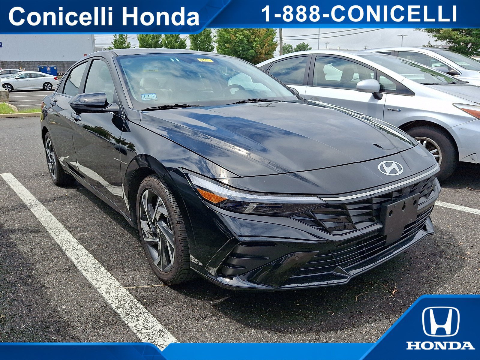Used 2024 Hyundai Elantra Limited FWD image 1