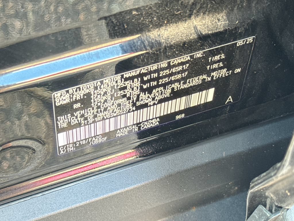 Used 2025 Toyota RAV4 XLE AWD/4WD image 47
