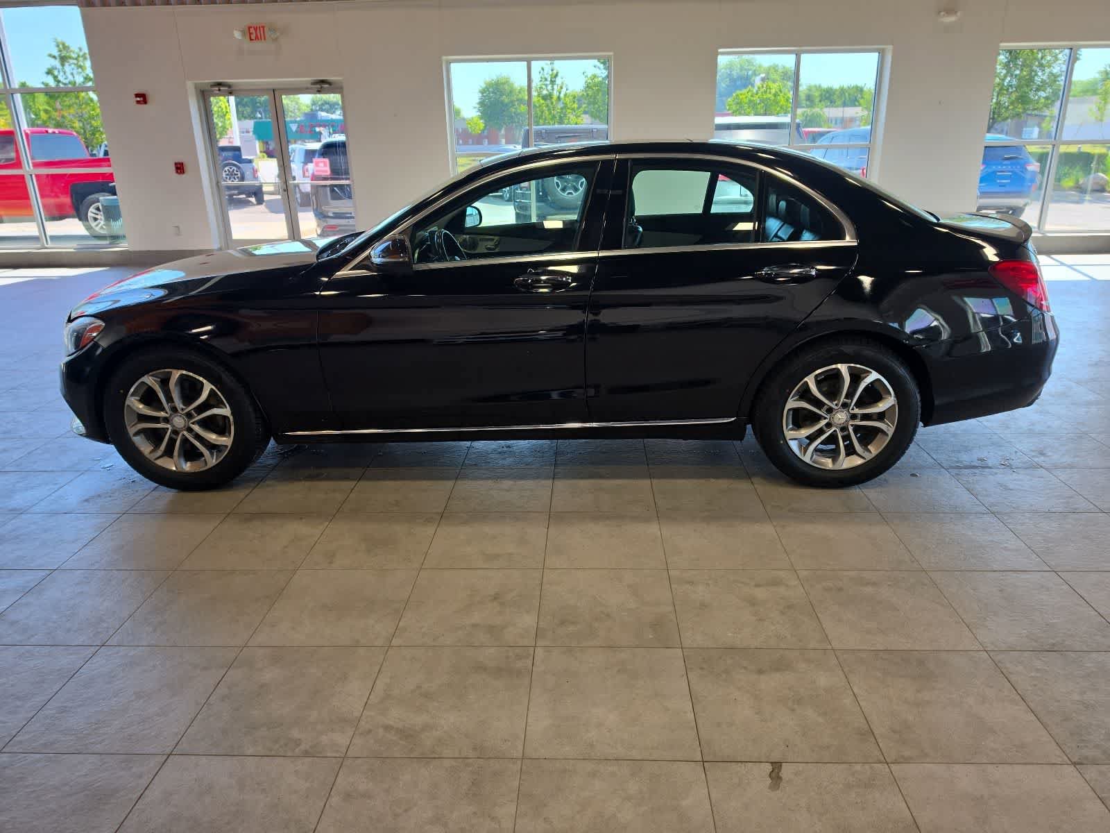 Used 2016 Mercedes-Benz C 300 4MATIC Sedan image 12