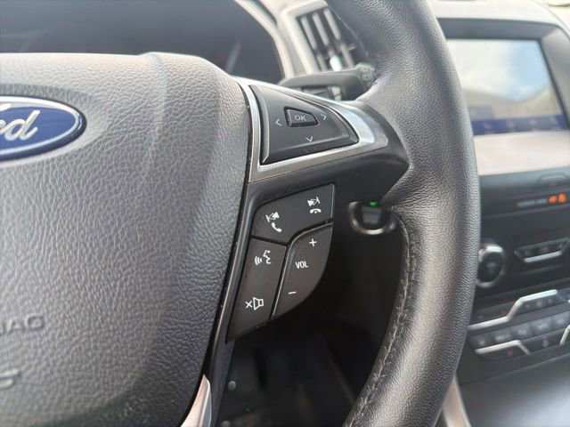 Used 2020 Ford Edge SEL w/ Cold Weather Package AWD/4WD image 32