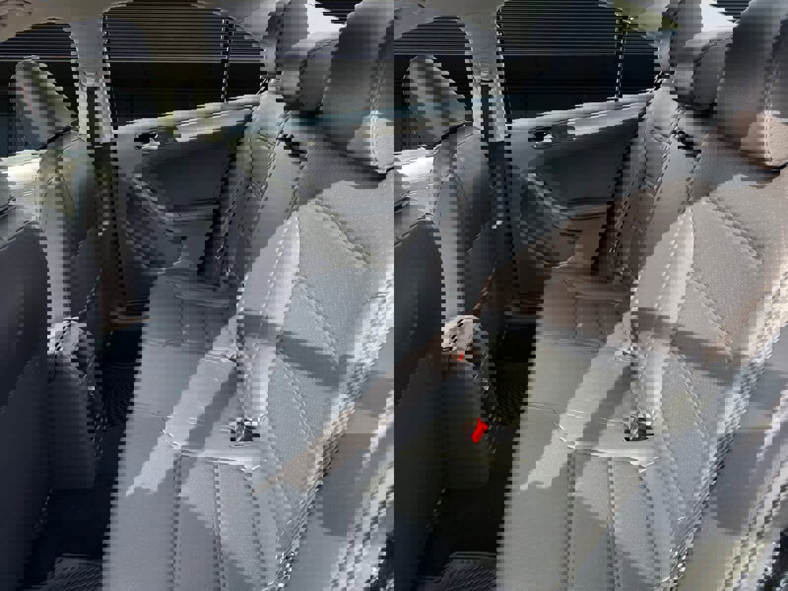 Used 2016 Volkswagen Jetta SE image 16