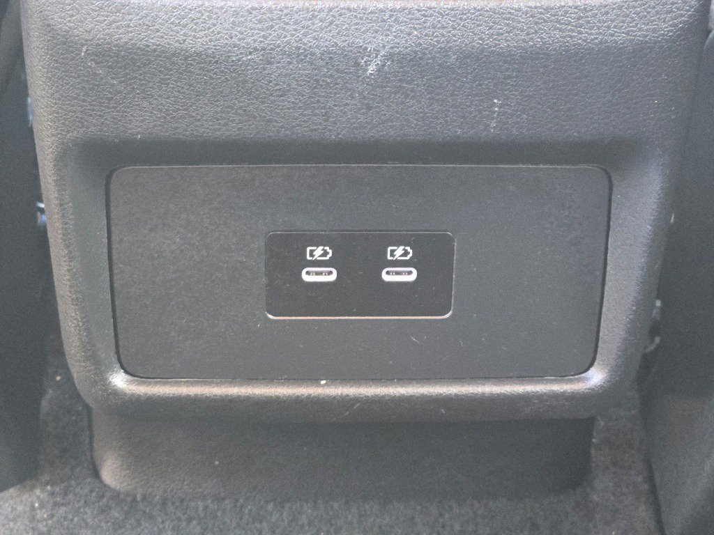 Used 2025 Nissan Rogue SV FWD image 17