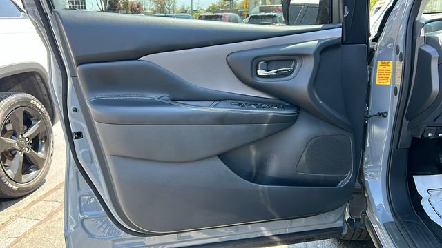 Certified 2024 Nissan Murano SV w/ SV Midnight Edition Package AWD/4WD image 9