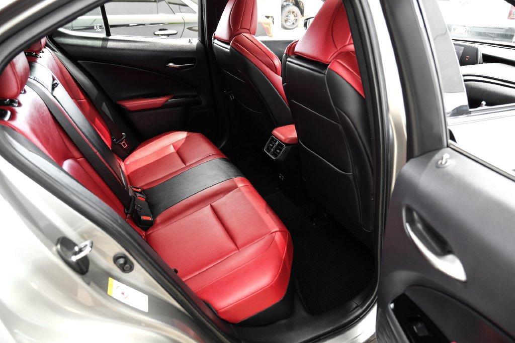 Used 2019 Lexus UX 200 F Sport w/ F Sport Premium Package FWD image 46