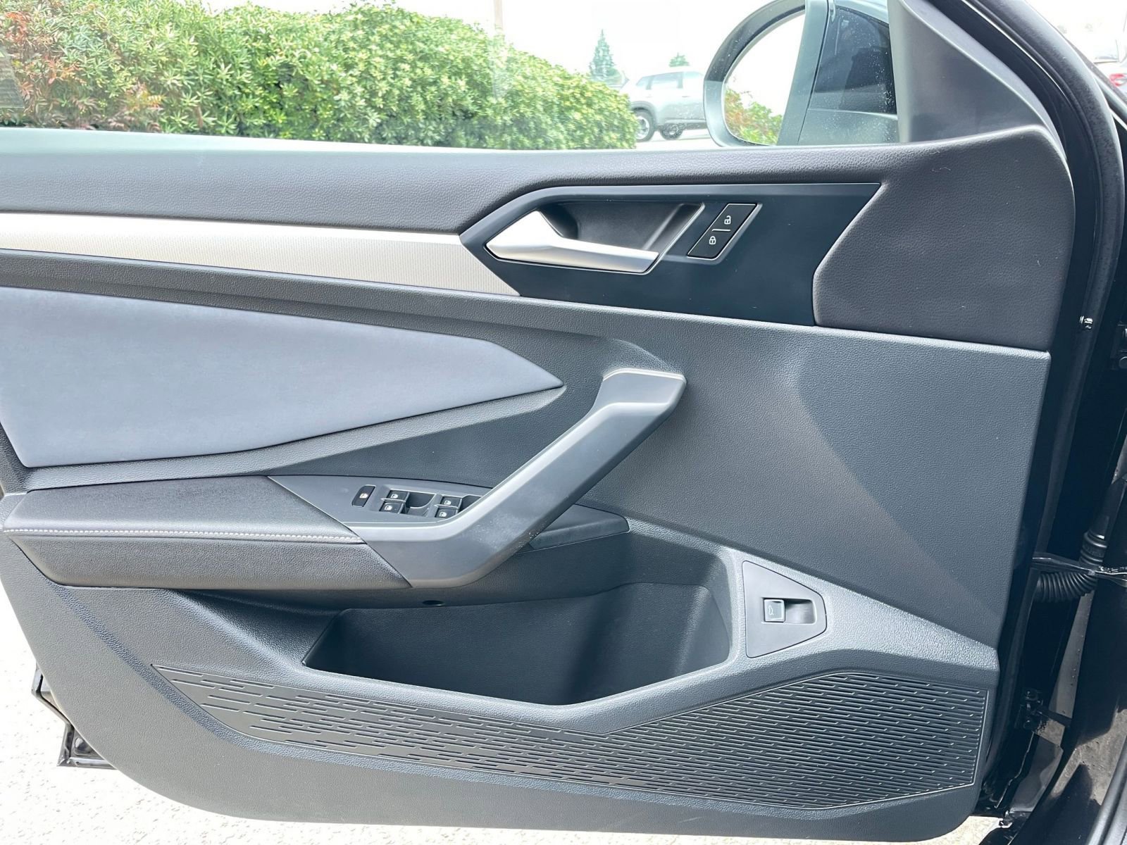 Used 2025 Volkswagen Jetta SE image 20