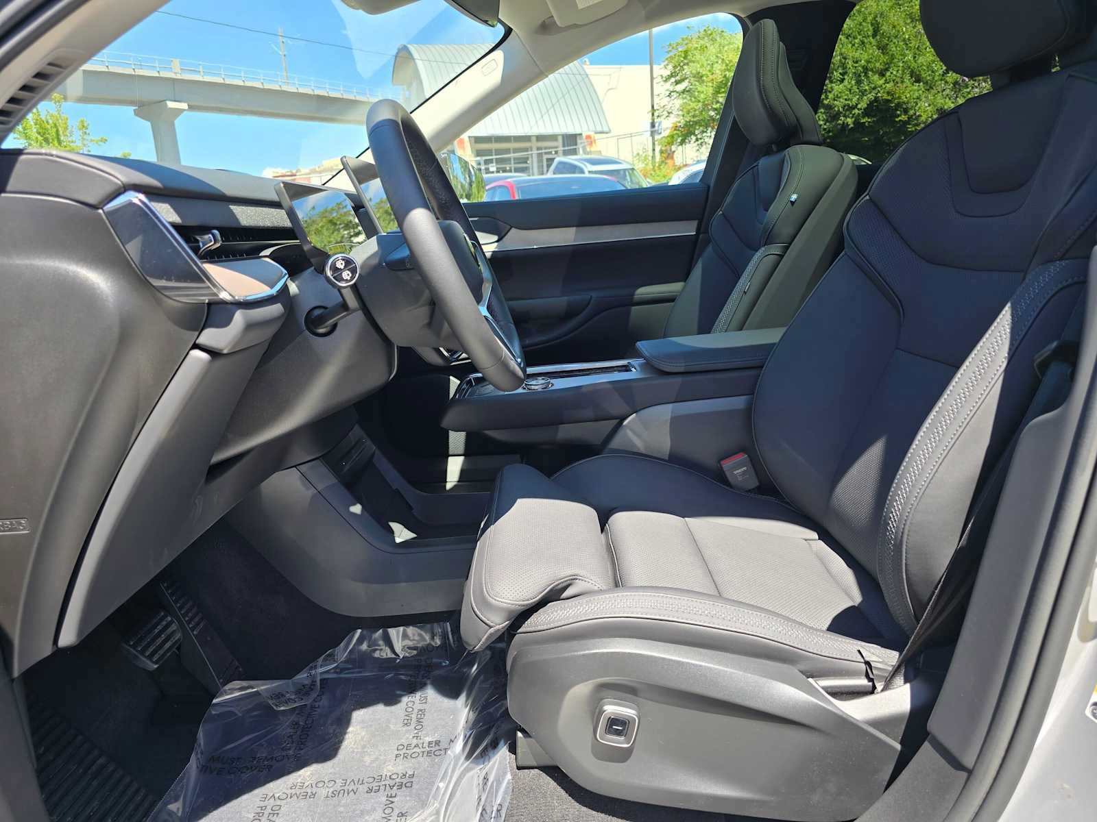 Used 2025 Volvo EX90 Plus AWD/4WD image 20