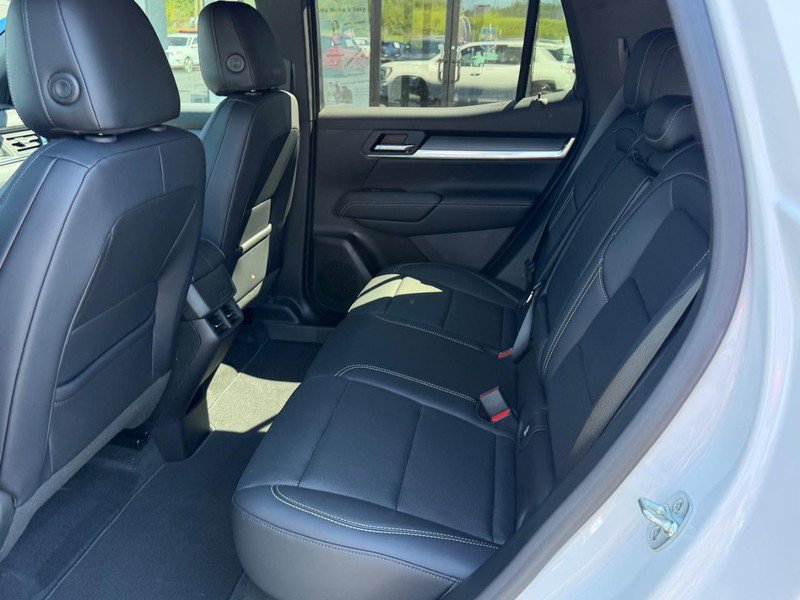 New 2027 GMC Terrain Elevation w/ Elevation Premium Package AWD/4WD image 11