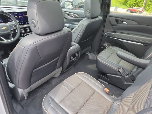 Used 2025 Chevrolet Traverse High Country w/ LPO, Floor Liner Package image 12