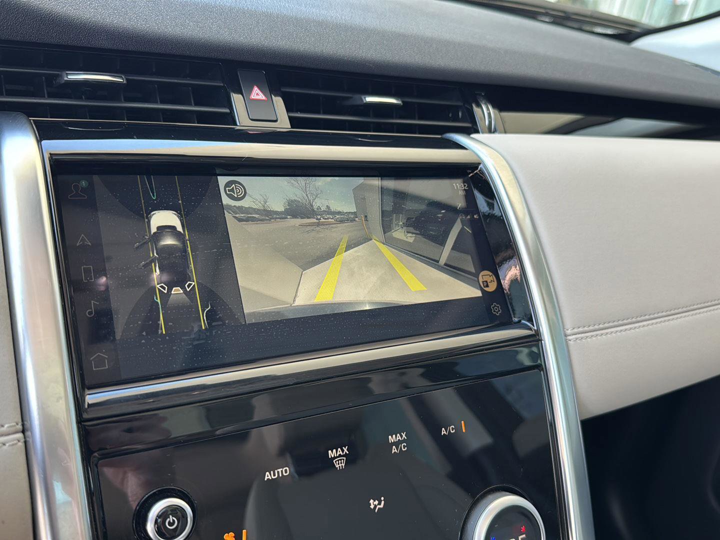 Used 2022 Land Rover Discovery Sport S image 24