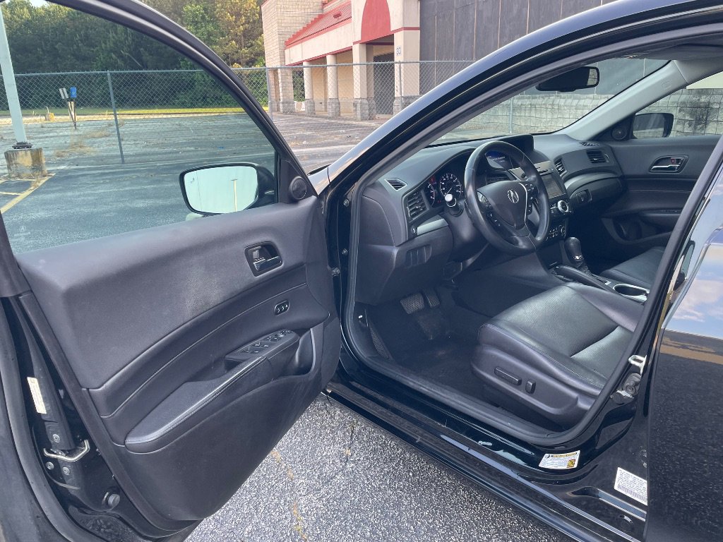 Used 2017 Acura ILX FWD image 14