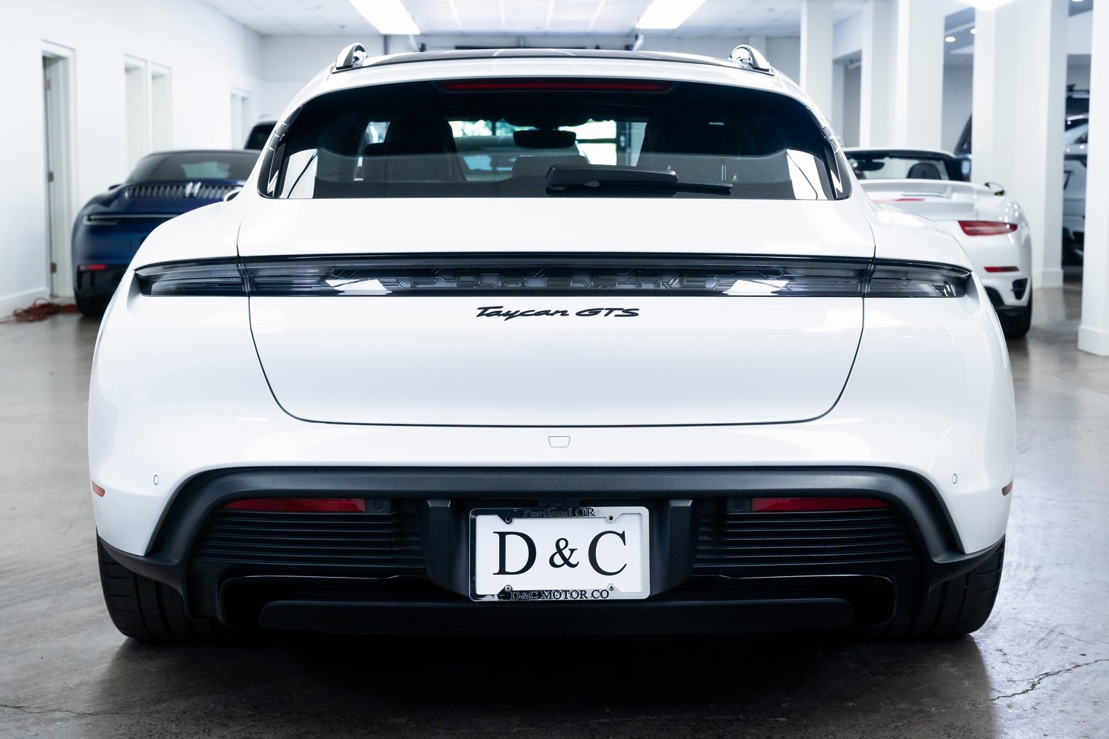 Used 2024 Porsche Taycan GTS image 5