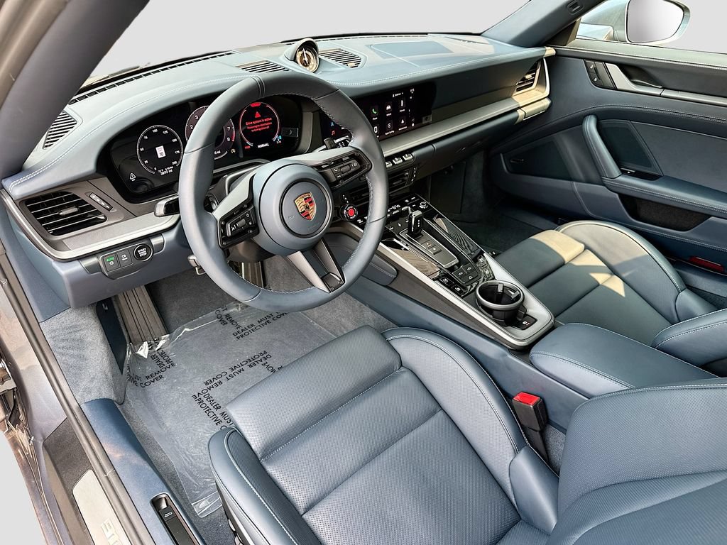 Certified 2025 Porsche 911 Carrera Cabriolet RWD image 4