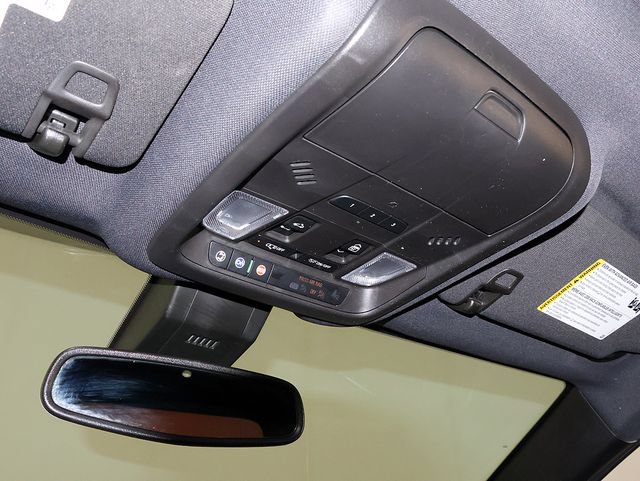 Used 2024 Chevrolet Equinox Premier AWD/4WD image 24