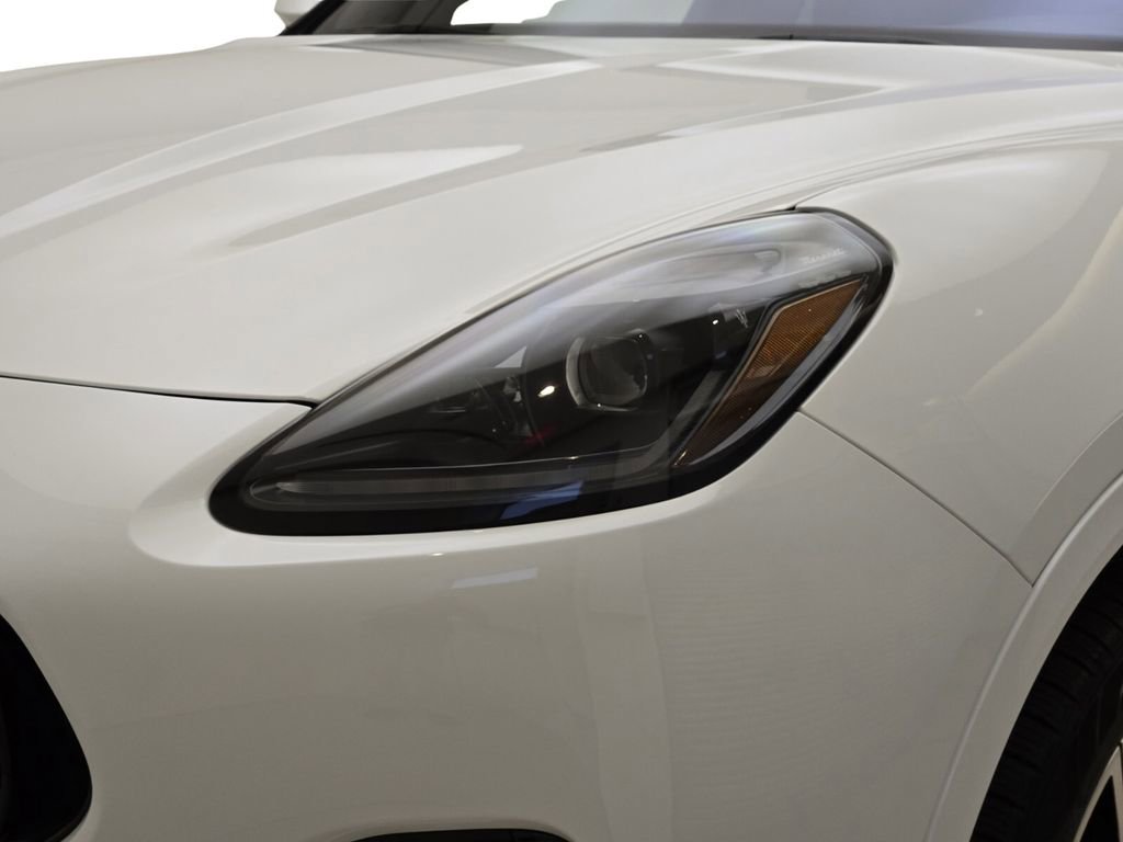 New 2025 Maserati Grecale Modena image 5