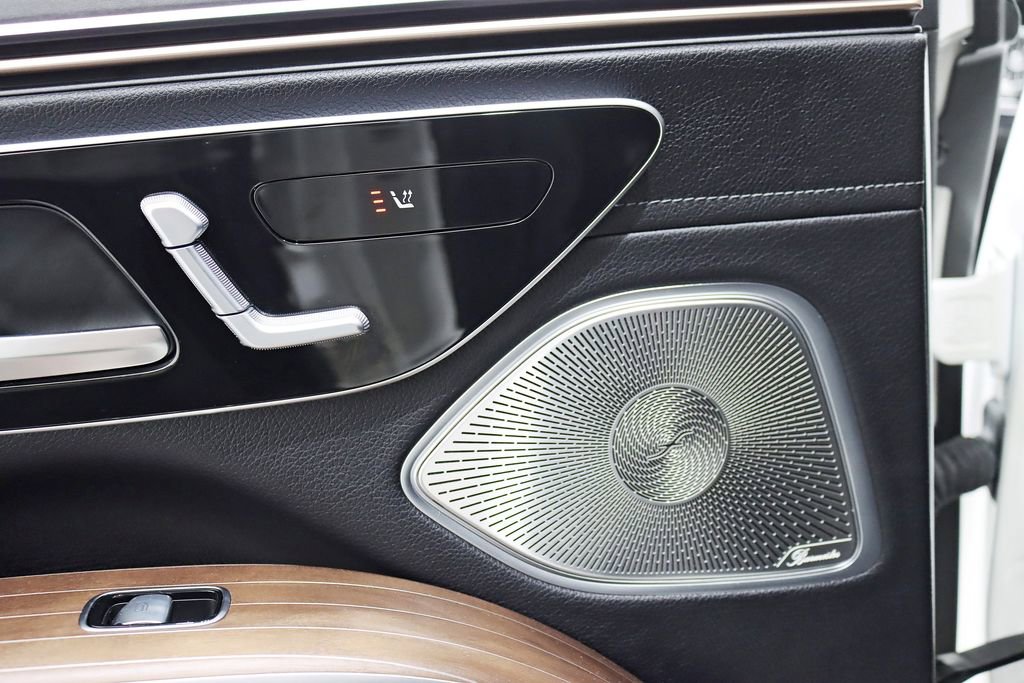 Used 2023 Mercedes-Benz EQS 580 4MATIC SUV image 41
