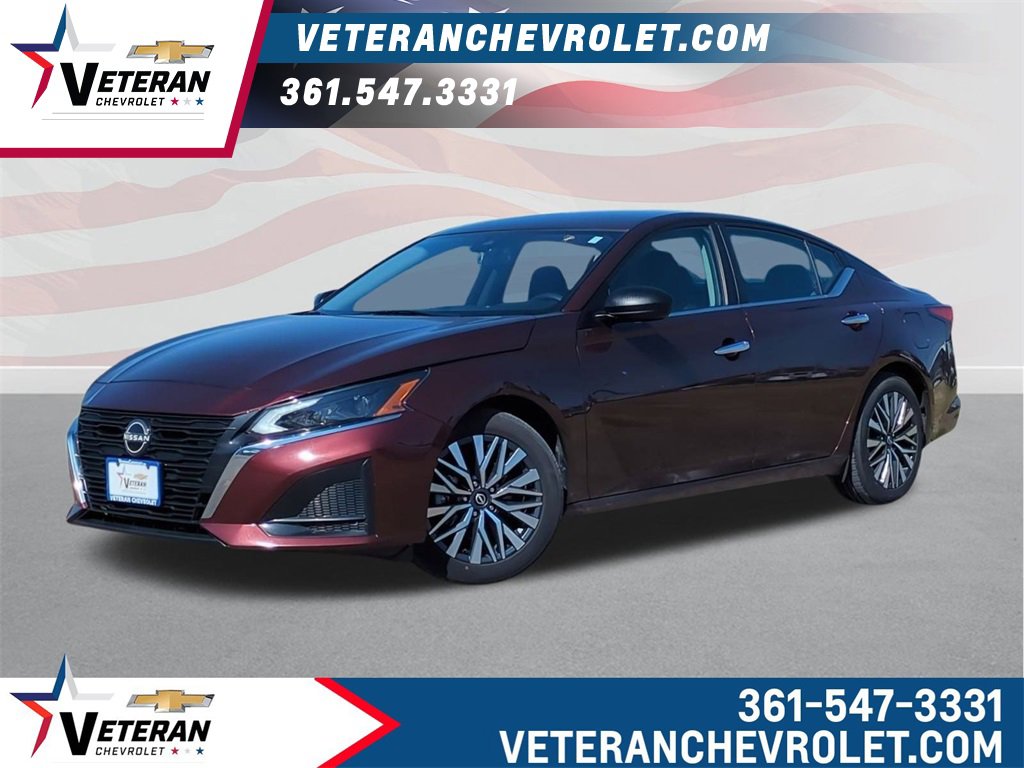 Used 2024 Nissan Altima 2.5 SV