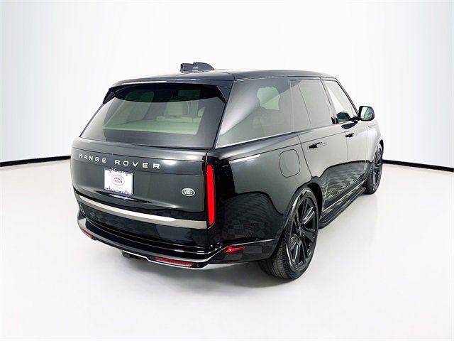 Certified 2023 Land Rover Range Rover SE image 5