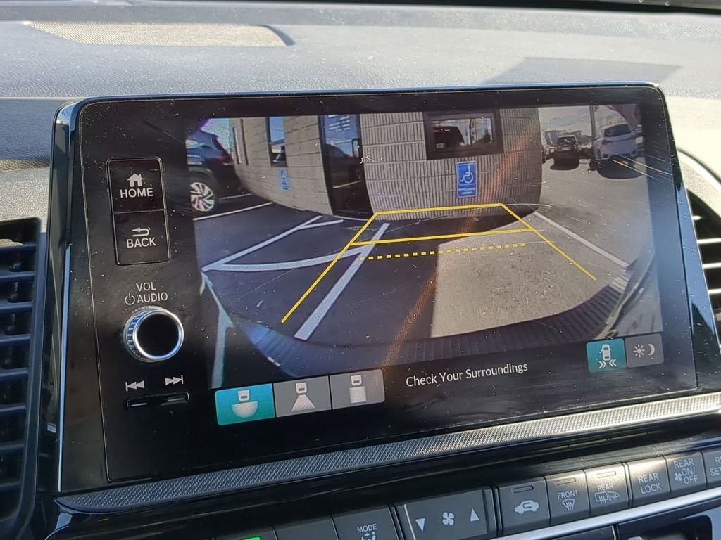 Used 2025 Honda Odyssey Sport-L image 17