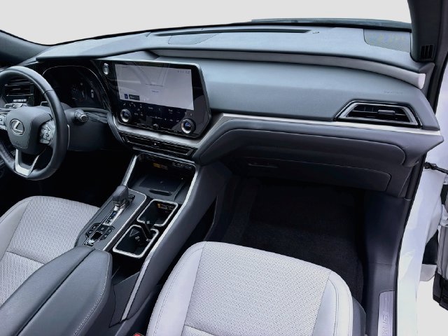 Used 2026 Lexus TX 350 AWD w/ Technology Package image 15