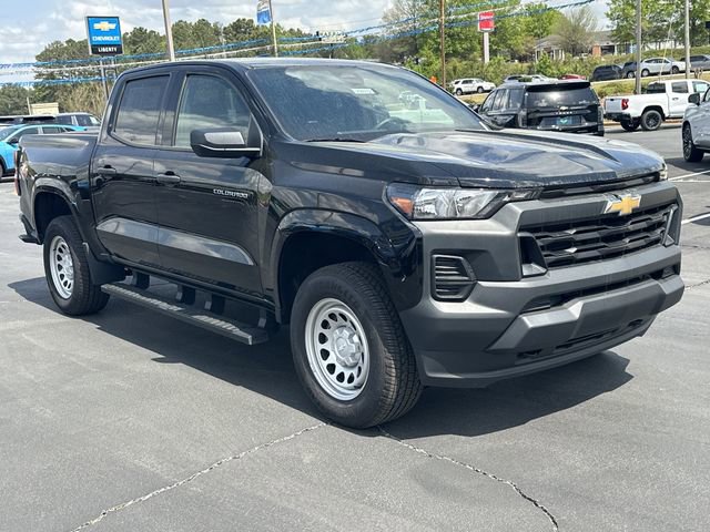 Certified 2025 Chevrolet Colorado W/T AWD/4WD image 3