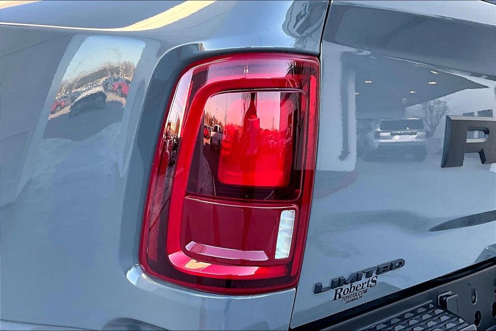 Used 2026 RAM 3500 Limited image 21