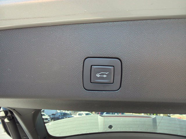 Used 2023 Buick Encore GX Select w/ Sport Touring Package FWD image 37