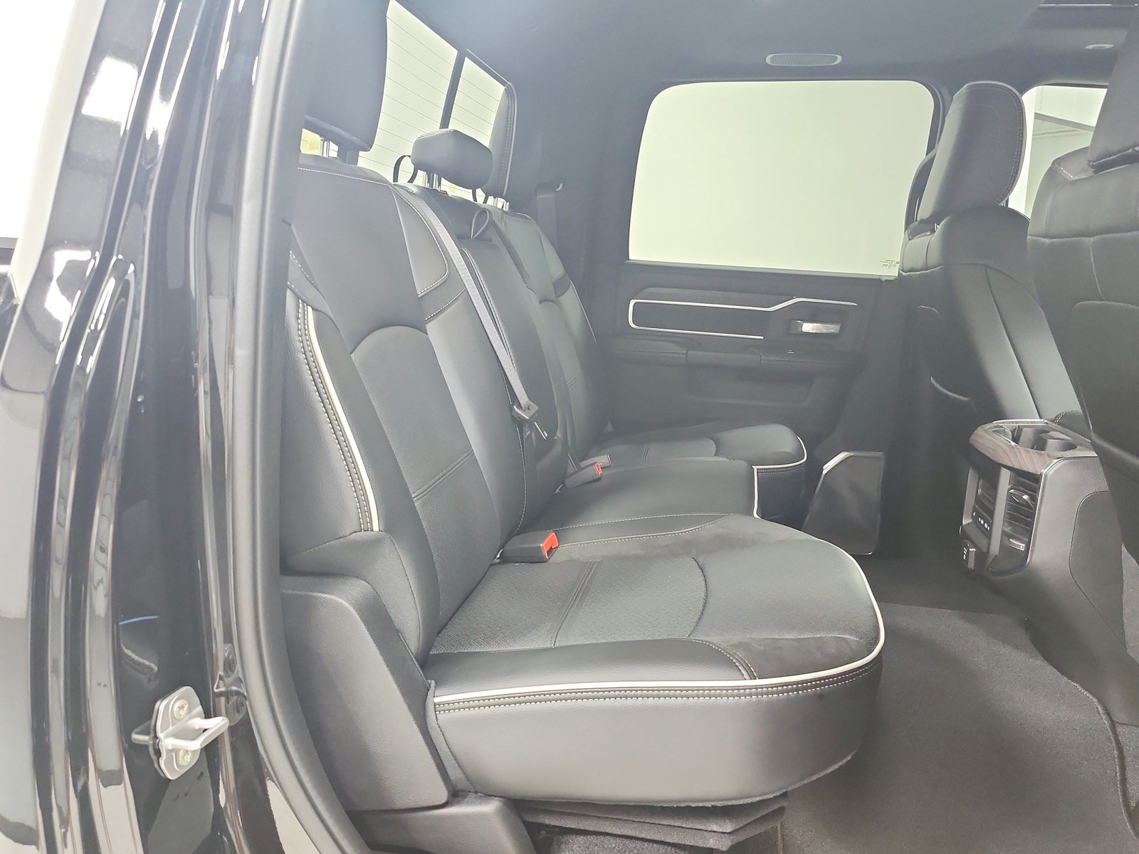 New 2026 RAM 2500 Laramie AWD/4WD image 42